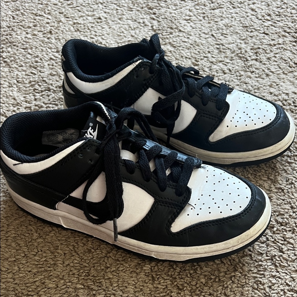 Kids unisex nike dunks Black and White Sneakers